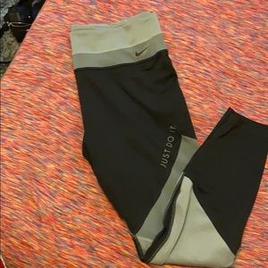 Nike leggings